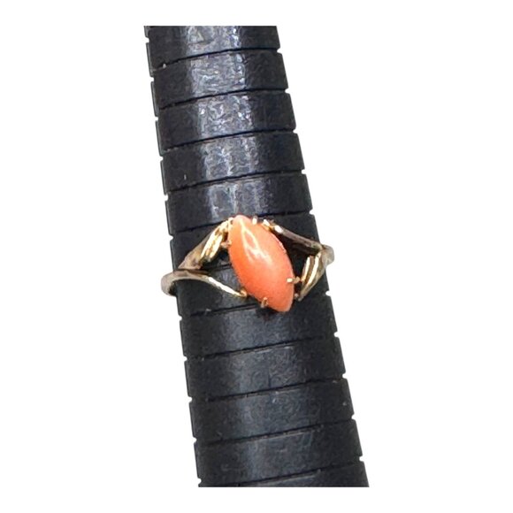 Vintage Coral Gemstone Ring In Elegant 14K Gold Setting Unique Marquise Cut 8.5 - Picture 8 of 10
